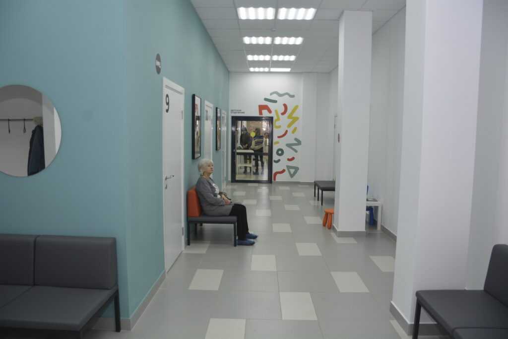 Новая поликлиника в Сосновском районе начала прием пациентов