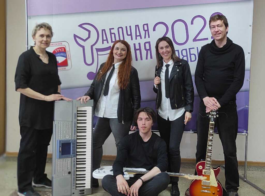 Работники образования и здравоохранения приняли участие в конкурсе «Рабочая песня-2022»