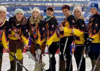 Команда из Кременкуля выиграла кубок фестиваля «Профсоюзы на льду»