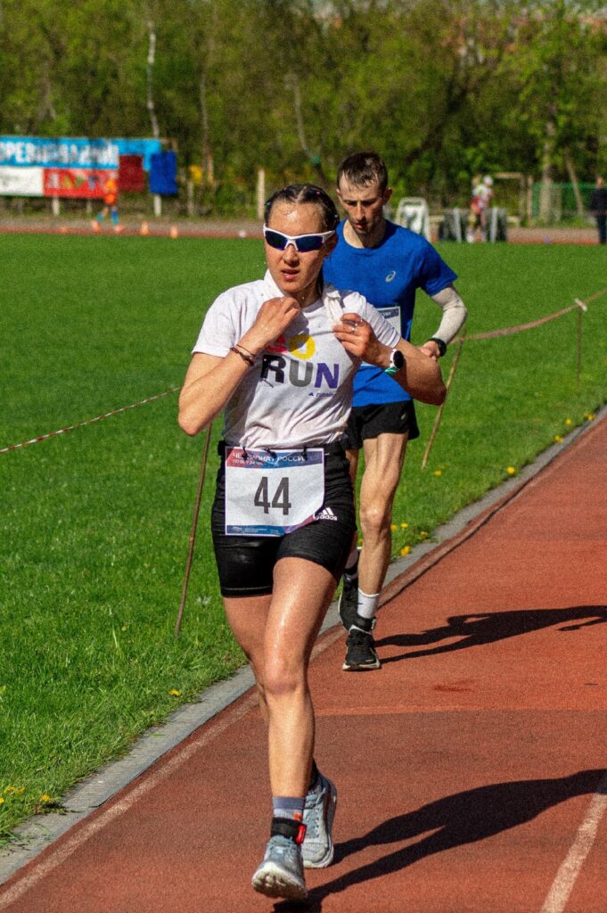 Сосновская спортсменка стала двукратной чемпионкой России по суточному бегу