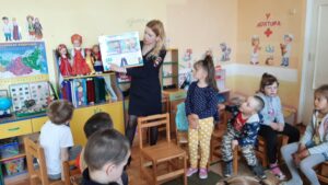 Сотрудники ГИБДД побывали с профилактической беседой в детском саду