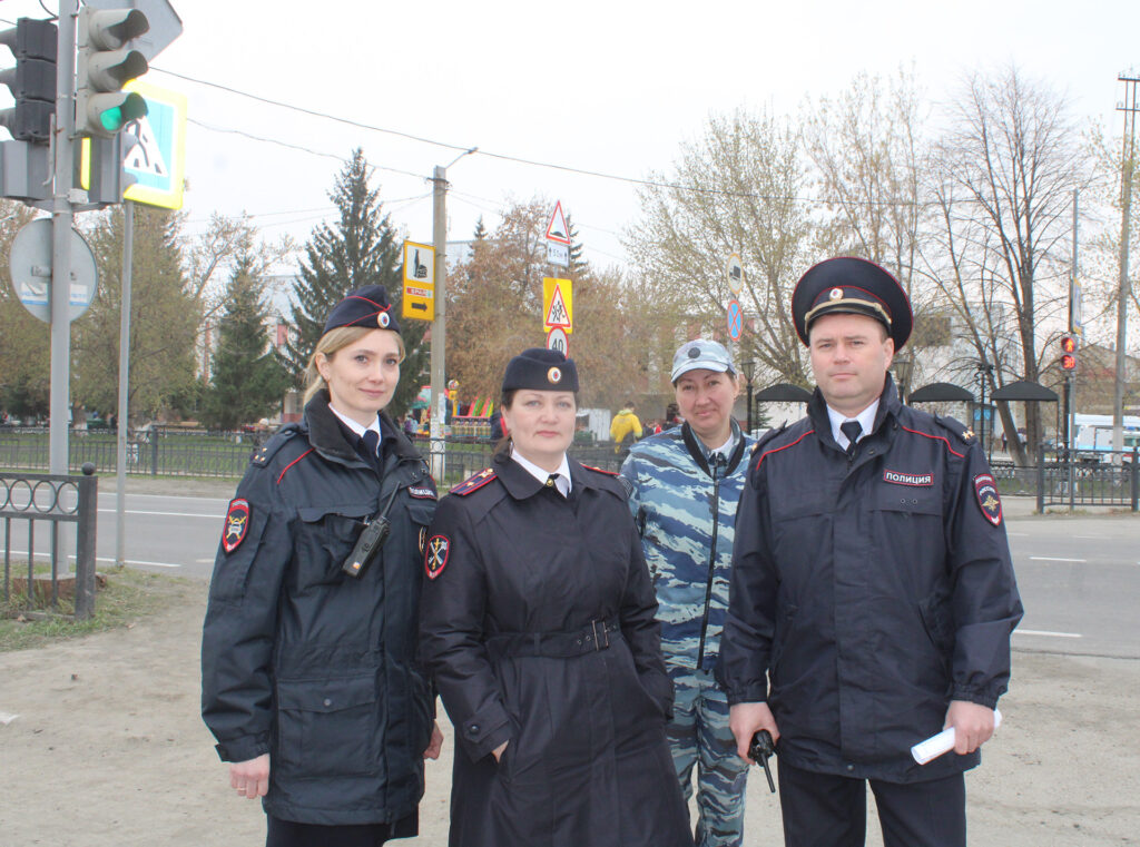 Полицейские Сосновского района обеспечили безопасность во время эстафеты