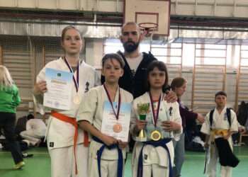 Спортсменка из Рощино выиграла первенство Екатеринбурга по киокусинкай