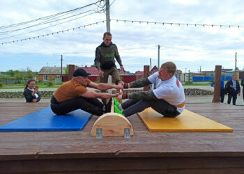 Первенство по мас-реслингу прошло в Сосновском районе