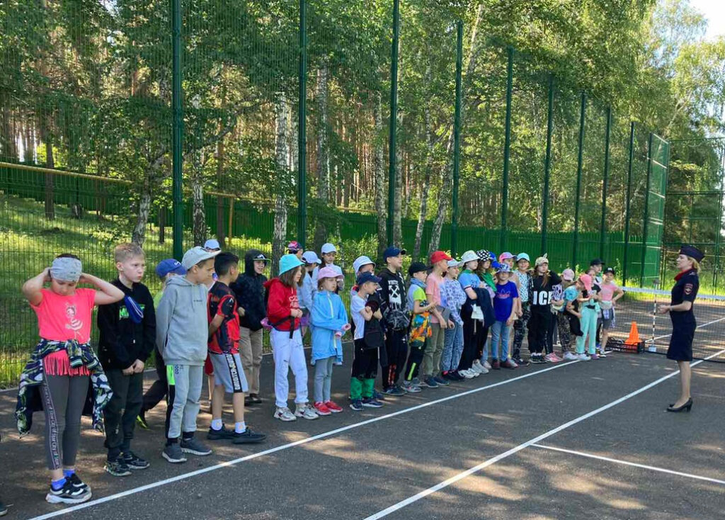 В "Лесной заставе" детям напомнили о безопасности в каникулы