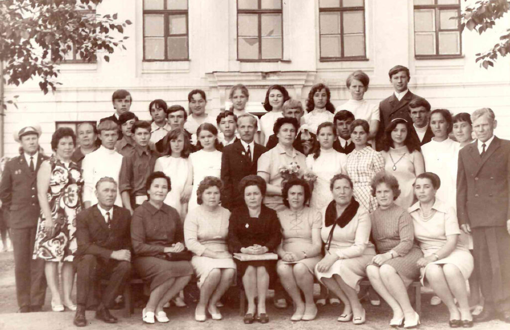 50 лет спустя: ученики Долгодеревенской школы отметят юбилей выпуска