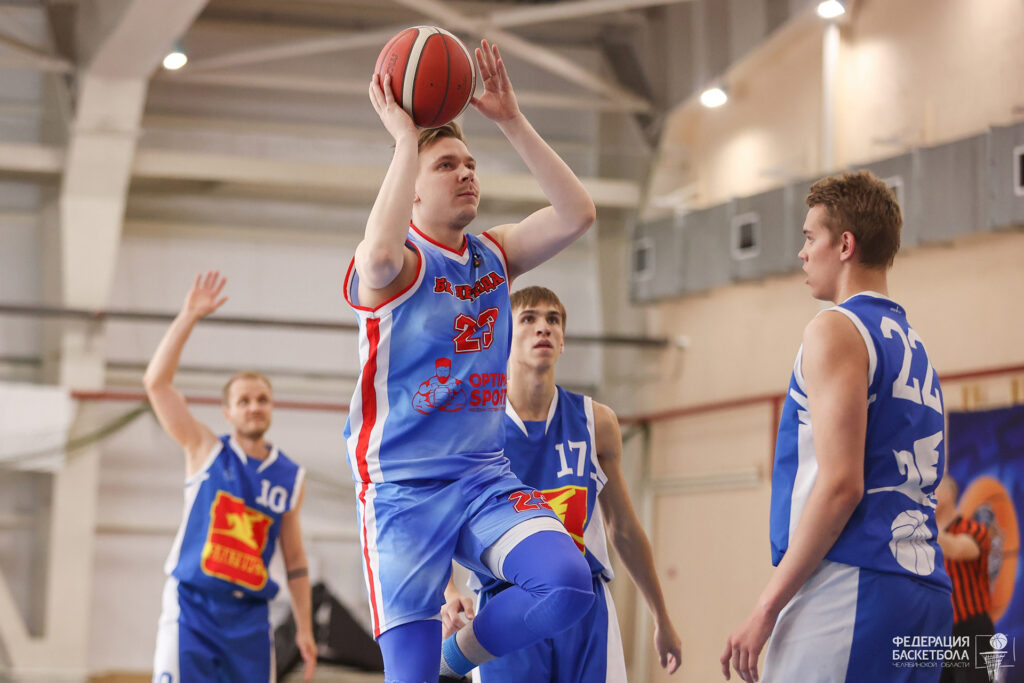 Сосновская «Легенда» заняла второе место на областном кубке по баскетболу