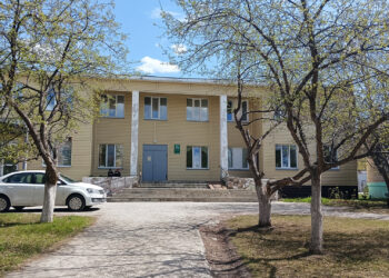 Районная больница приглашает на работу врачей и фельдшеров