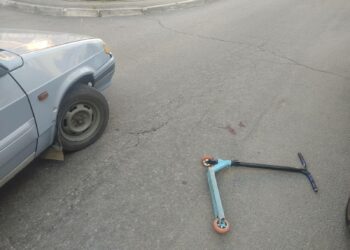 В Сосновском районе водитель сбил ребенка на самокате