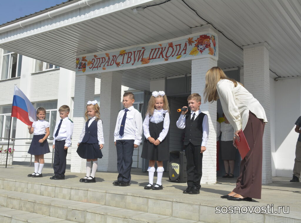 Долгодеревенская школа приняла семь первых классов