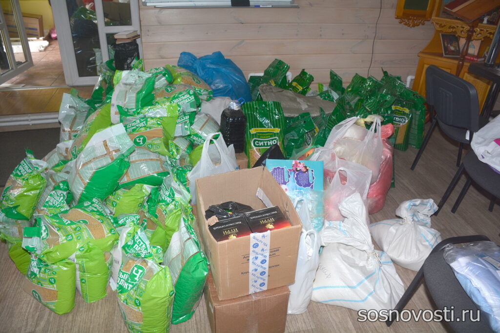 Продукты, деньги, лекарства и письма: из Сосновского района на Донбасс везут гуманитарный груз