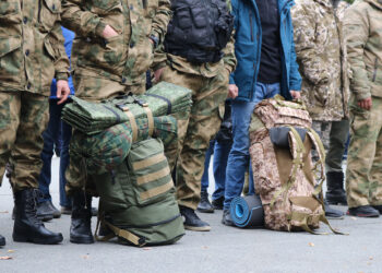 По поручению губернатора мобилизованным начали выдавать теплые комплекты одежды