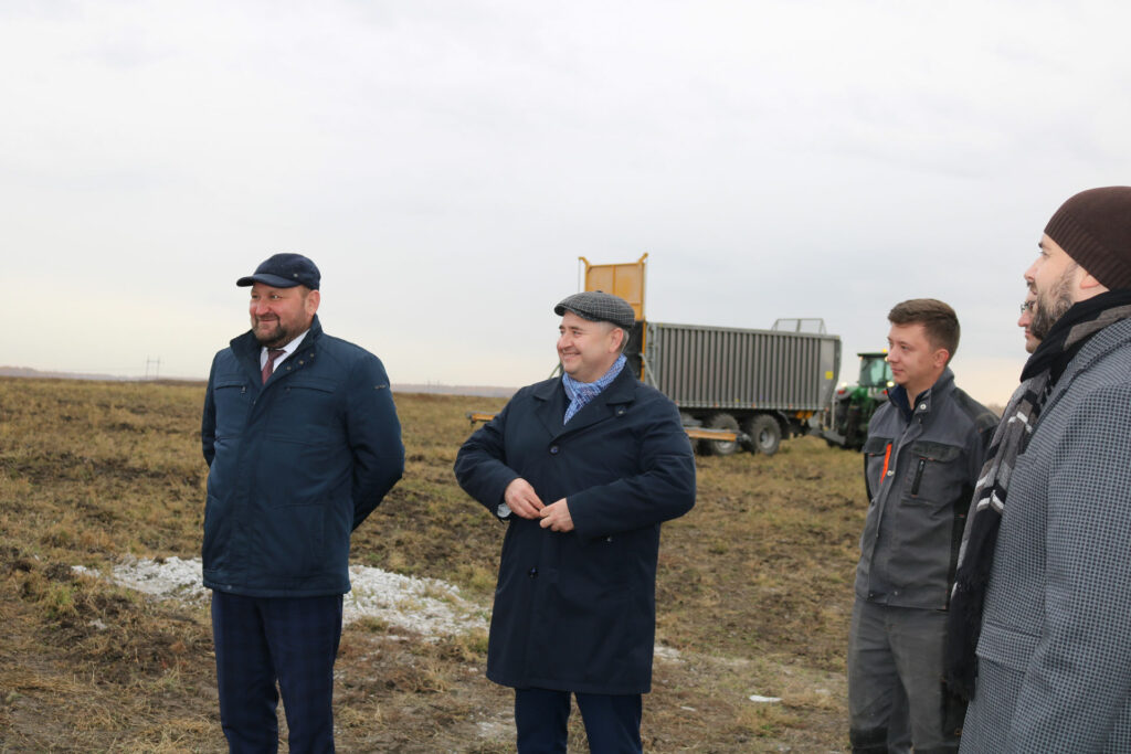На полях Сосновского района испытали новую сельхозтехнику