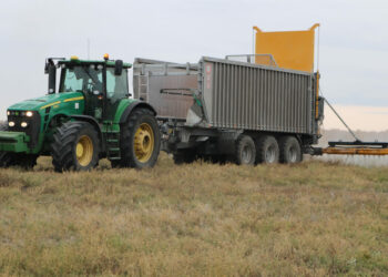 На полях Сосновского района испытали новую сельхозтехнику