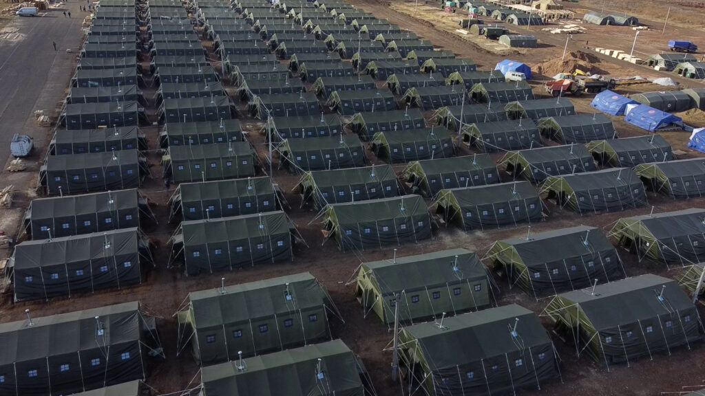 Под Чебаркулем развернули палаточный лагерь для военнослужащих со всей России
