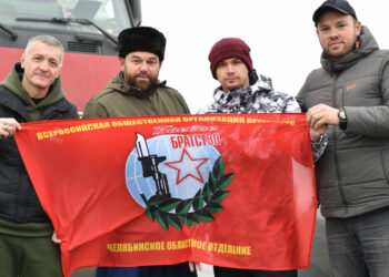 Под грохочущим небом Донбасса