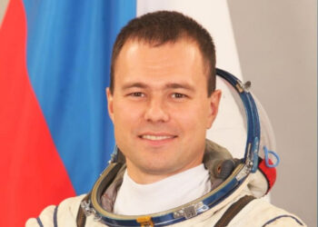 Выпускник ЮУрГУ  работал в открытом космосе полную смену