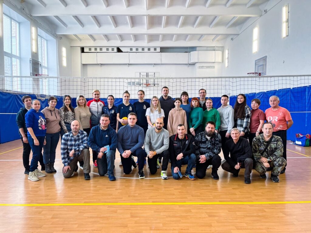 Мастер-класс по волейболу провели для педагогов Сосновского района