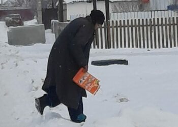 Несчастная женщина или баба Яга: как помочь человеку, который отказывается от помощи?