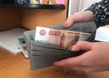 Ни билетов, ни денег: жительница Сосновского района стала жертвой мошенников