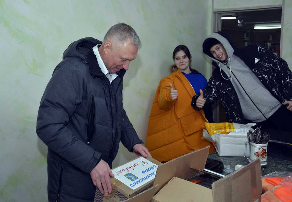 Депутат Госдумы принимает участие в отправке помощи из Сосновского района