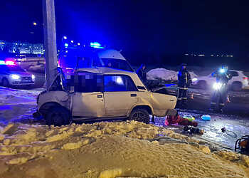 В Сосновском районе водитель погиб при столкновении с электроопорой
