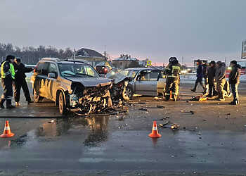 В ДТП на встречке пострадали водитель и не пристегнутые пассажиры