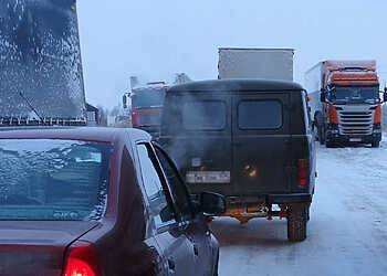 Нетрезвый водитель грузовика возмутил жителей Сосновского района