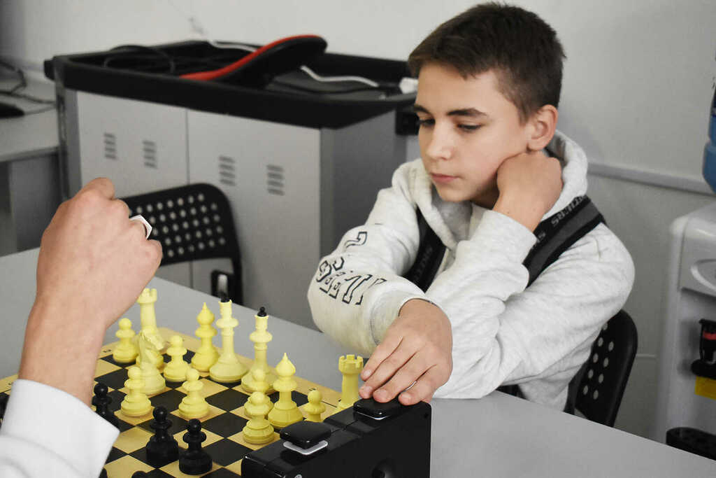 Сосновские школьники сразились за шахматной доской