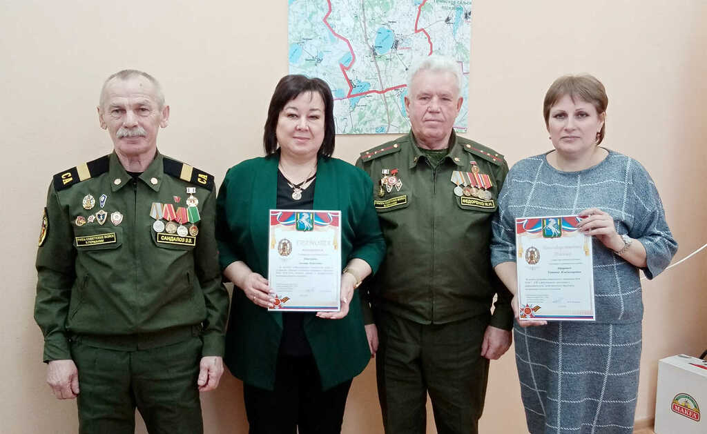 Действующие воины и ветераны встретились в Саккуловском поселении