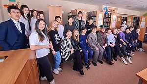 В Кременкульской библиотеке школьники встретились с ветераном военной службы