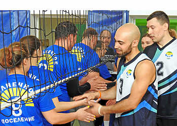 Учителя и воспитатели сразились за районный кубок по волейболу