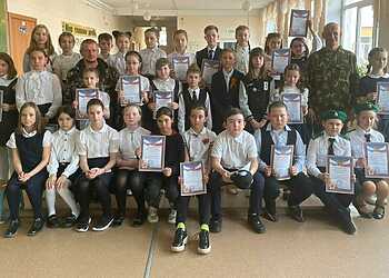 В начальной школе Долгодеревенского прошел конкурс стихов о войне