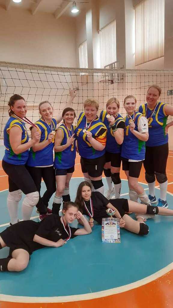 Девушки из Долгодеревенского выиграли турнир по волейболу