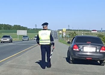 Водитель иномарки чуть не лишился автомобиля из-за непогашенных штрафов