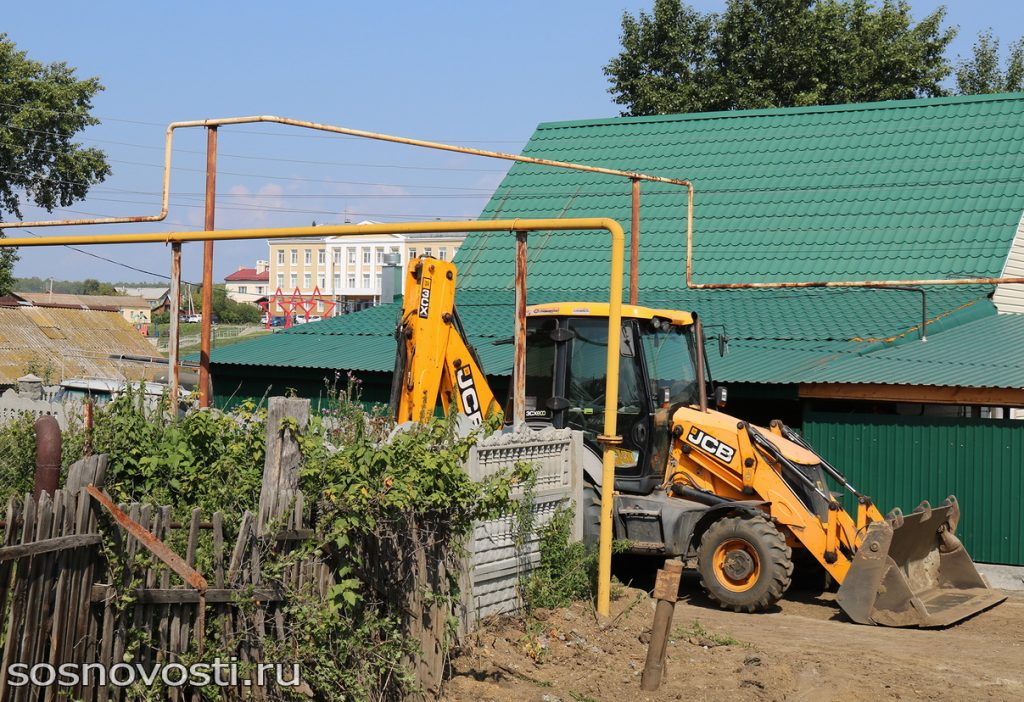 Новый водовод в Долгодеревенском: участок от больницы до учхоза почти готов