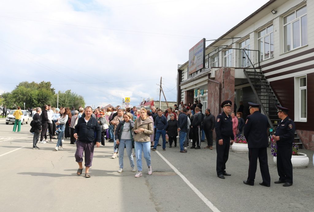 Жители Кременкуля обеспокоены соседством с новым фермерским рынком