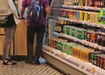В Сосновском районе из супермаркета вынесли алкоголь и сигареты