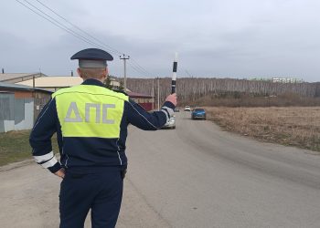 Не усвоил урок: лишенный прав водитель снова сел за руль нетрезвым
