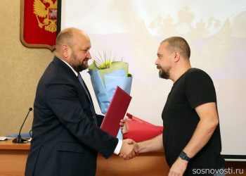 Семьям сосновских бойцов передали благодарность от командира бригады