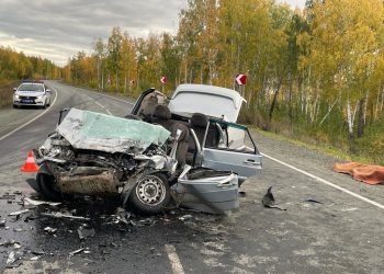В аварии погибли водитель и пассажир