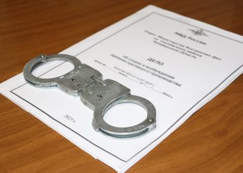 Южноуральцы предстанут перед судом за производство наркотических средств