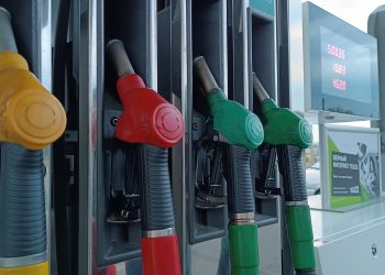 В Сосновском районе с карты предприятия похитили более тонны топлива