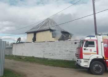 В Трубном семья лишилась дома из-за пожара
