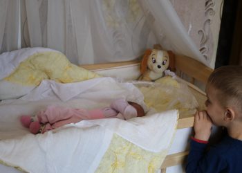 Материнский капитал на второго ребенка в 2024 составит 834 тысячи рублей