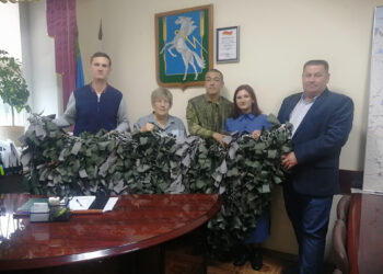 Ветераны из Рощинского поселения помогают в сборе гуманитарной помощи