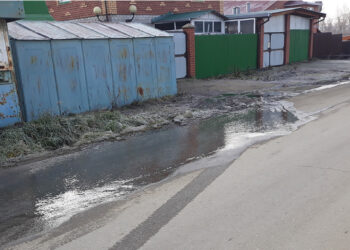 На Сиреневой сиренью не пахнет