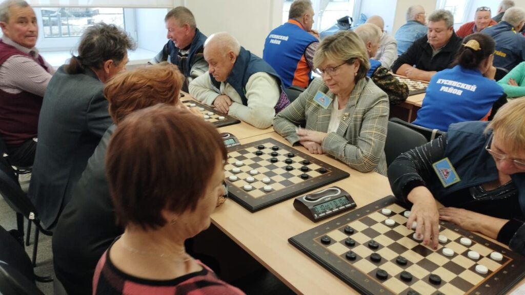 Сосновские шахматисты выиграли спартакиаду ветеранов