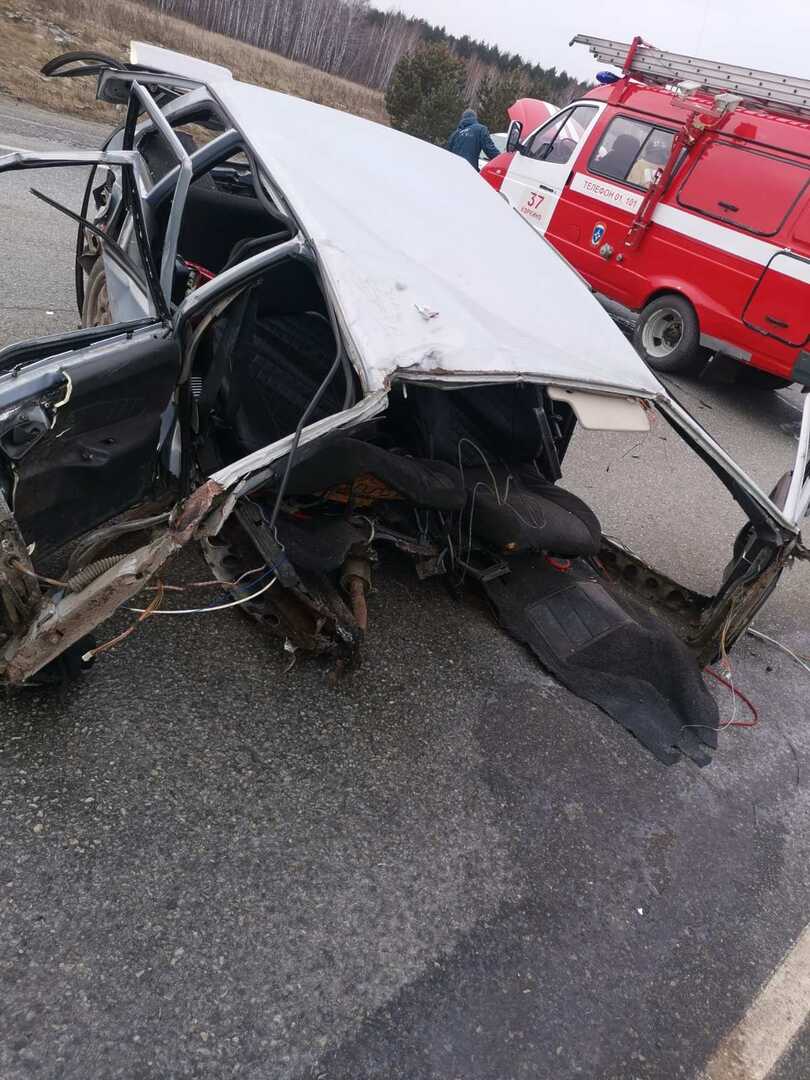 На дороге «Западный обход Челябинска» в аварии машину разорвало на части