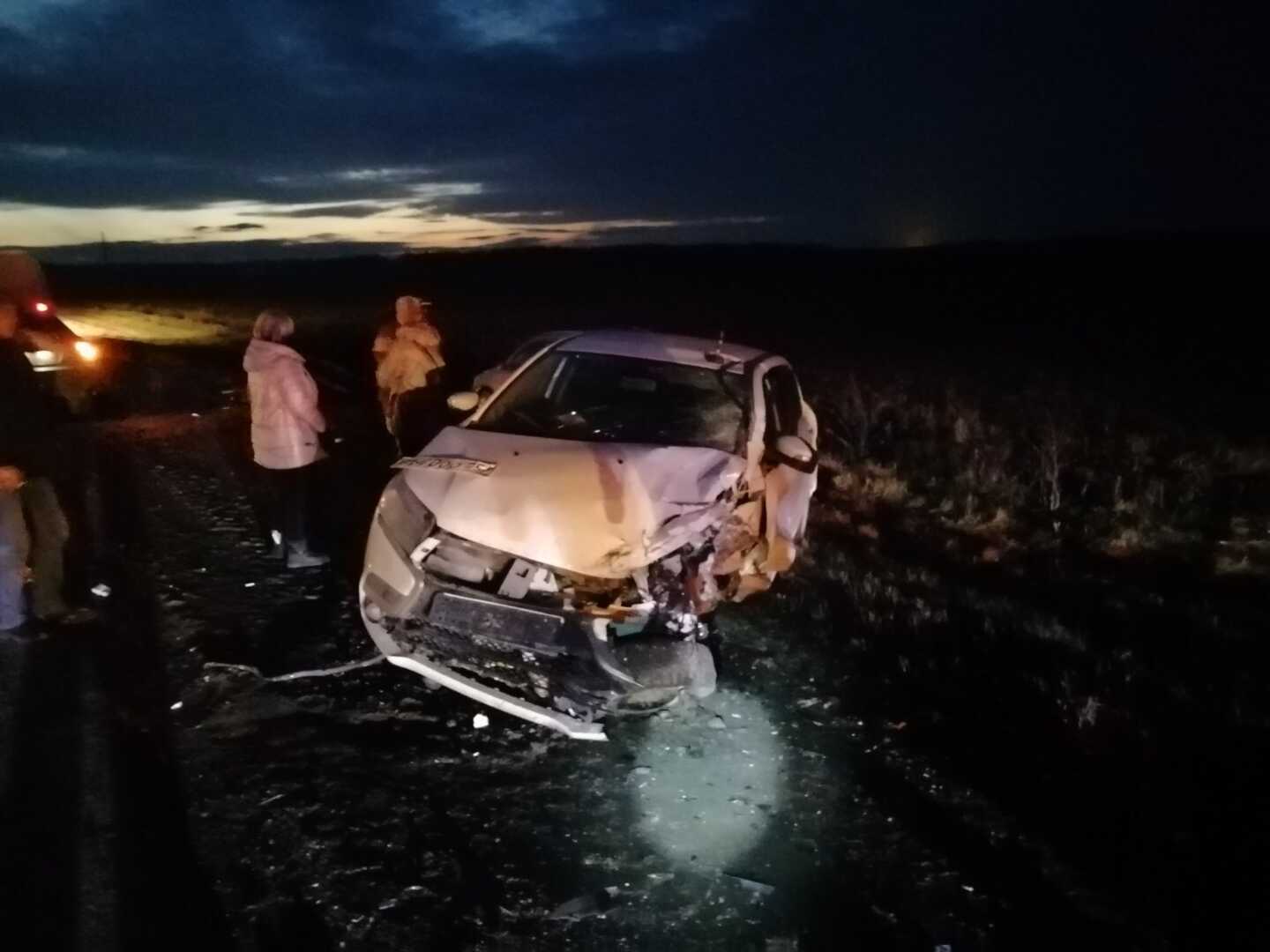 Возле Есаульского четыре машины попали в ДТП, ранен водитель - Сосновская  Нива